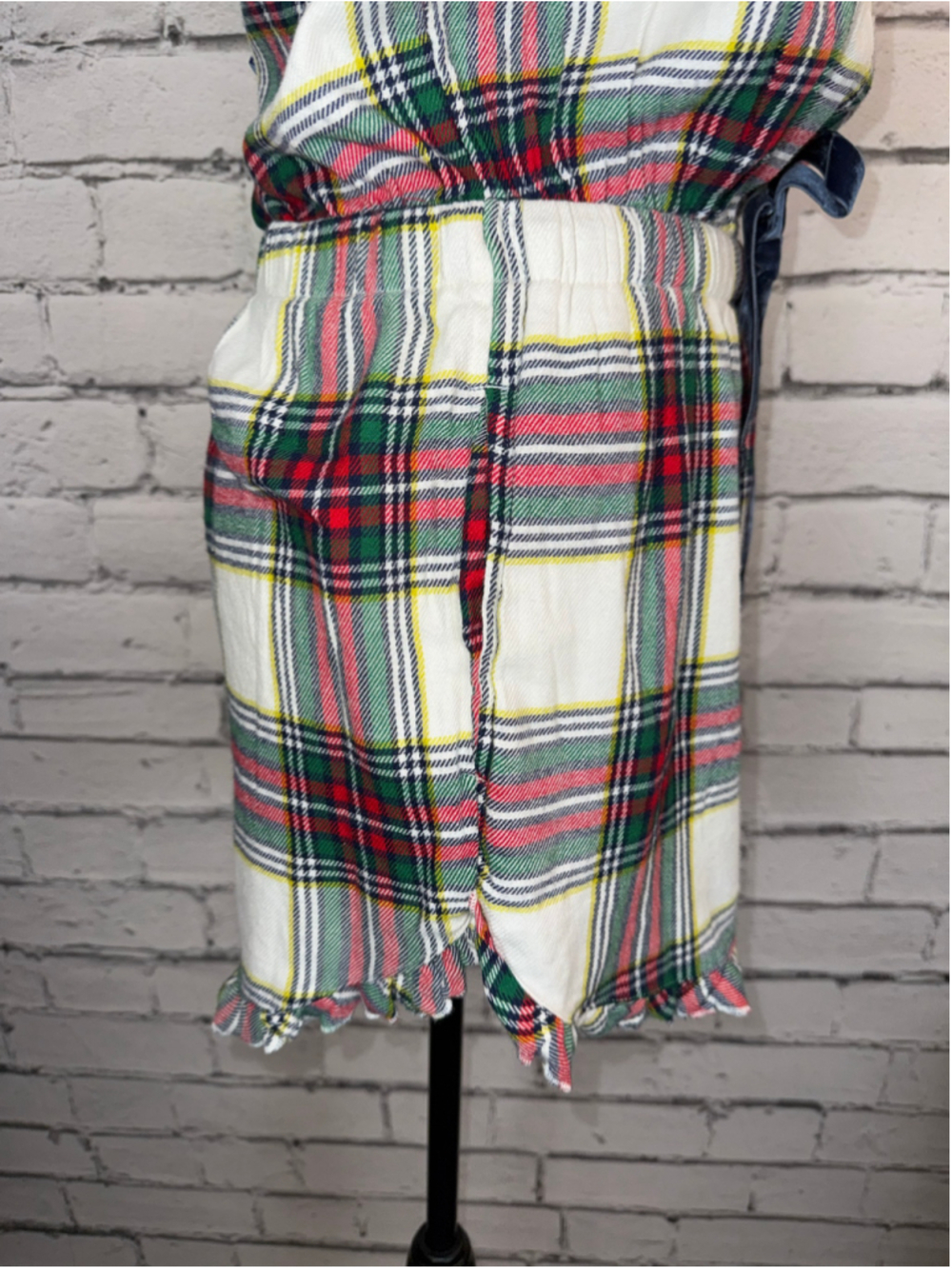 Women's Aerie Flannel Romper size Medium Red White Plaid Flannel Sleep Fall NWT - Picture 8 of 14
